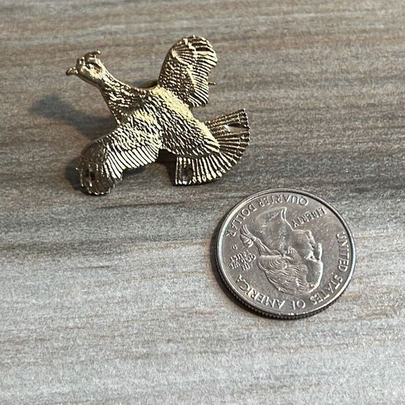 Pheasant In Flight Gold Tone Hand Crafted Lapel Pin - Picture 3 of 6